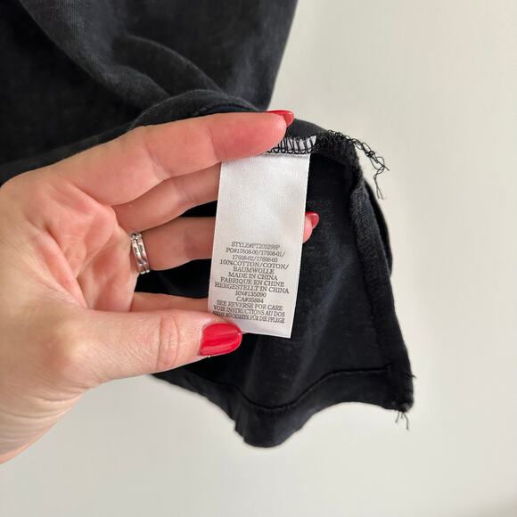 Peloton Acid Wash Pullover Crew Neck Short Sleeve T-Shirt Black M - Picture 6 of 7